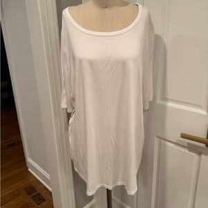 Lane Bryant Women's Basic T-Shirt Size 18/20 White Short Sleeve Pullover. GUC.